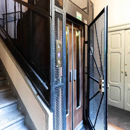 Quadrilatero Della Moda- Luxury Loft In The Heart Of The Fashion District Milan Exterior photo